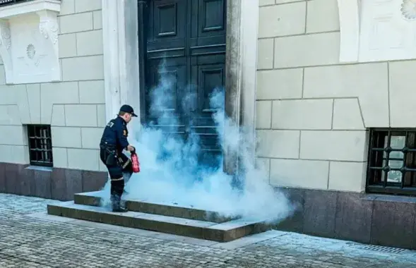 На крыльце королевского дворца в Осло

