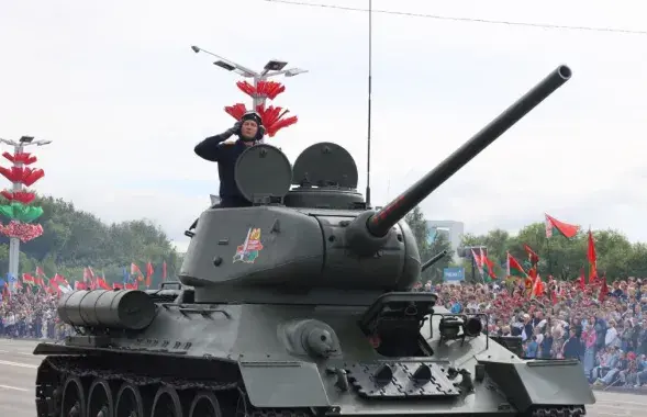 Танк, ілюстрацыйнае фота
