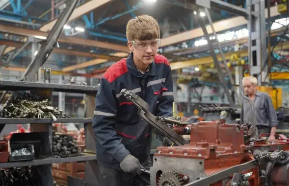 На Мінскім трактарным заводе
