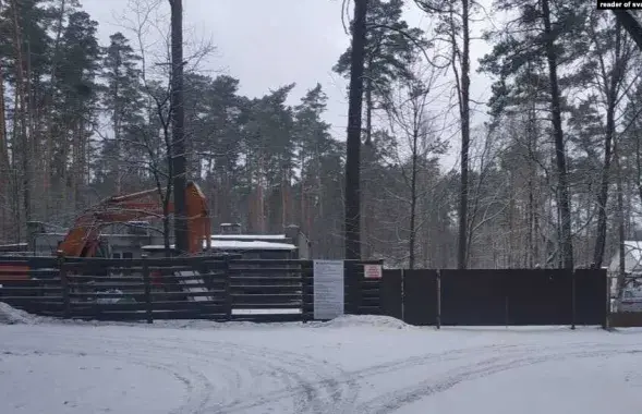 Будаўнічыя работы на месцы закінутага піянерлагера
