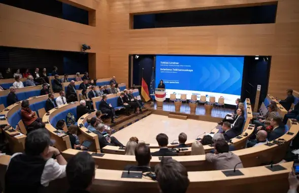 Светлана Тихановская выступает на конференции Belarus Future Forum
