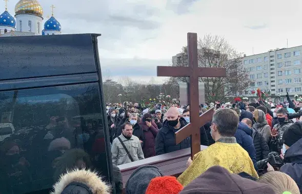 Возле церкви на улице Гамарника в Минске
