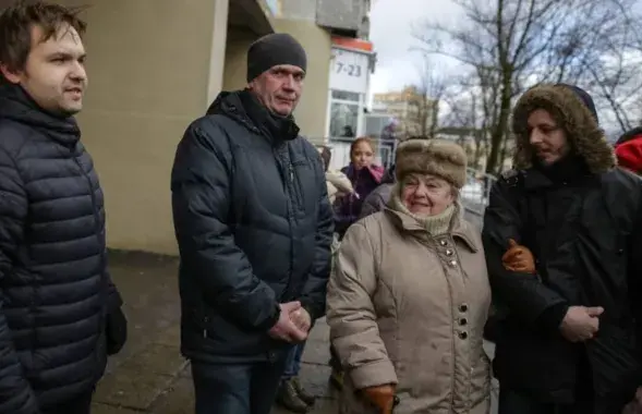 Валентина Бородулина на открытии мемориальной доски с именем Рыгора Бородулина, 2017 год
