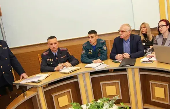 Совещание в Миорах
