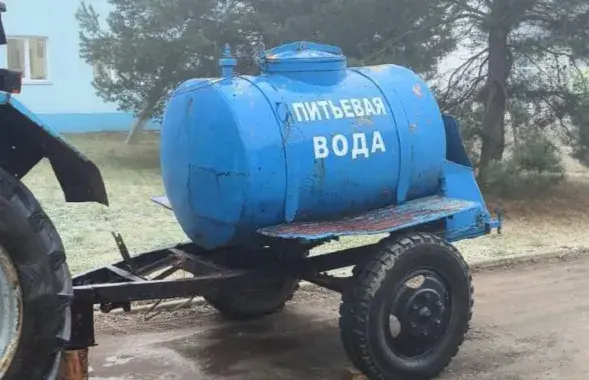 У Клецку арганізавалі падвоз пітной вады
