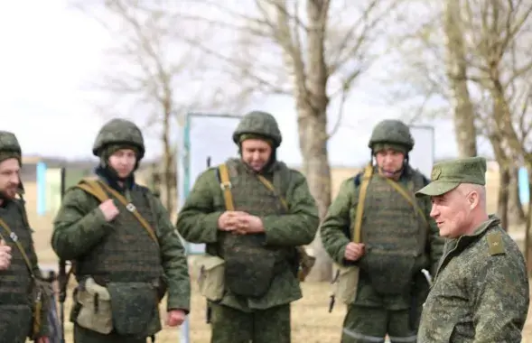 Вайсковыя зборы, ілюстрацыйнае фота
