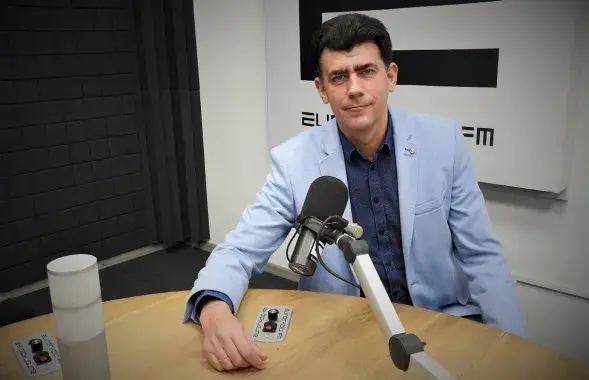 Павел Усаў
