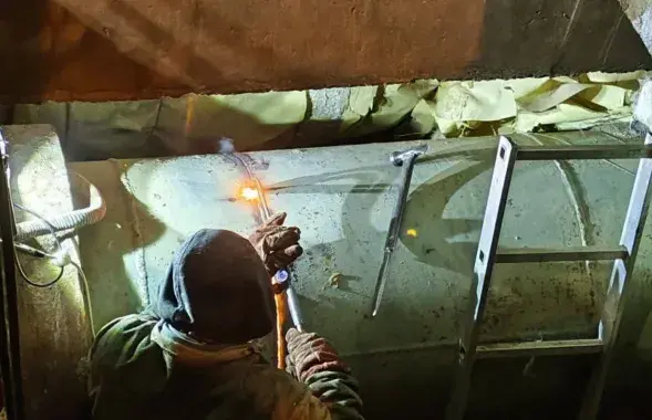 Рамонт цепласетак на мінскай вуліцы Шаранговіча
