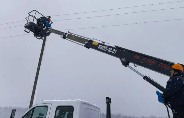 Энергетыкі працавалі ў складаных умовах надвор'я
