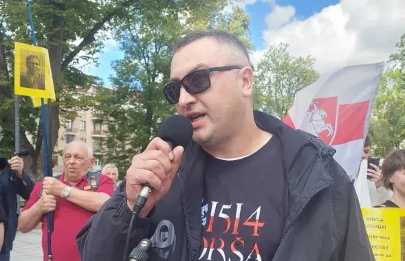 Святослав Милейковский на митинге в Вильнюсе
