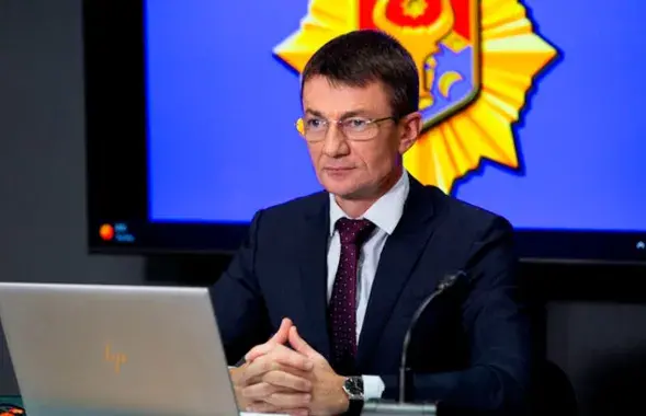 Александру Балан
