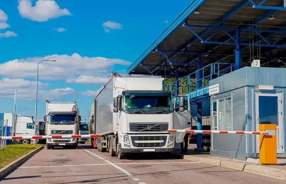 Польскія фуры засталіся ў Беларусі
