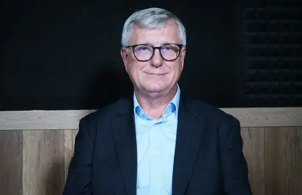 Александр Добровольский
