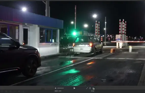 Автомобили из Беларуси снова поехали в Литву
