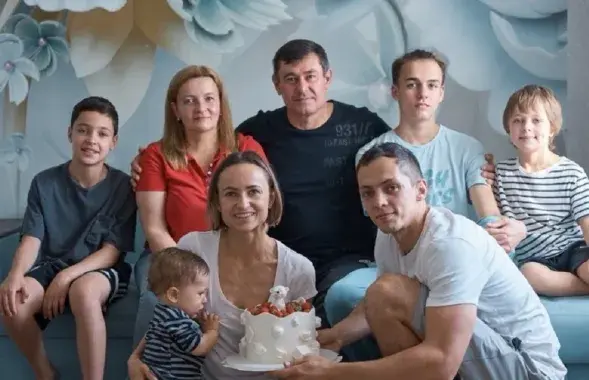 Генадзь Шчэрбань у коле сям’і
