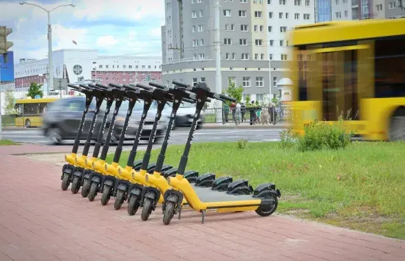 Шэрынгавыя самакаты ў Мінску
