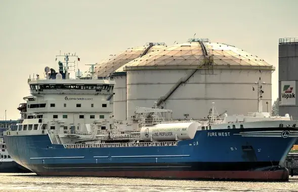 США приостановили санкции на поставки российской нефти, иллюстративное фото
