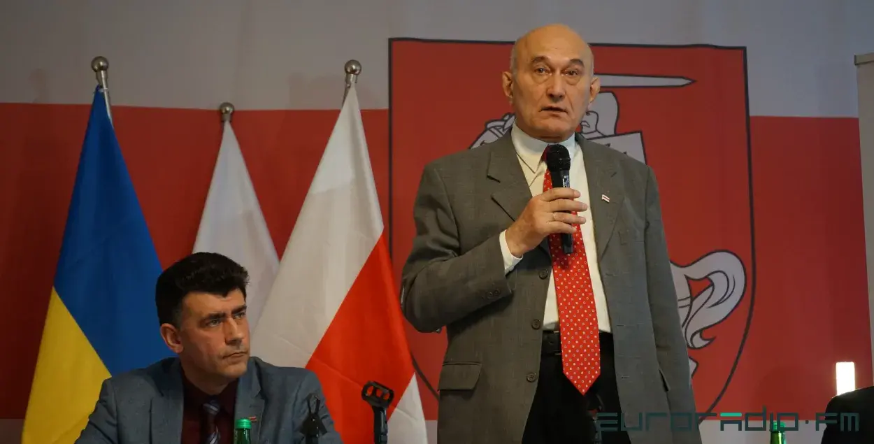 Выступает Зенон Позняк / Еврорадио
