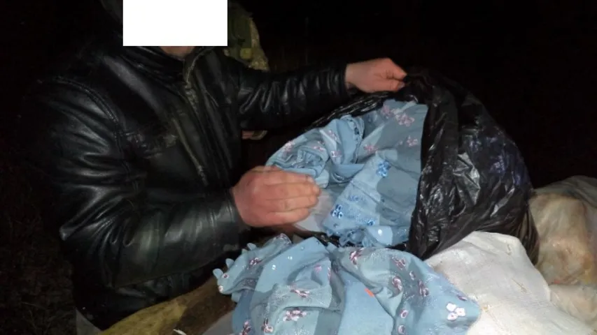 Адзін украінец-кантрабандыст вёз у Беларусь 14 мяхоў сала, іншы — царскія грошы