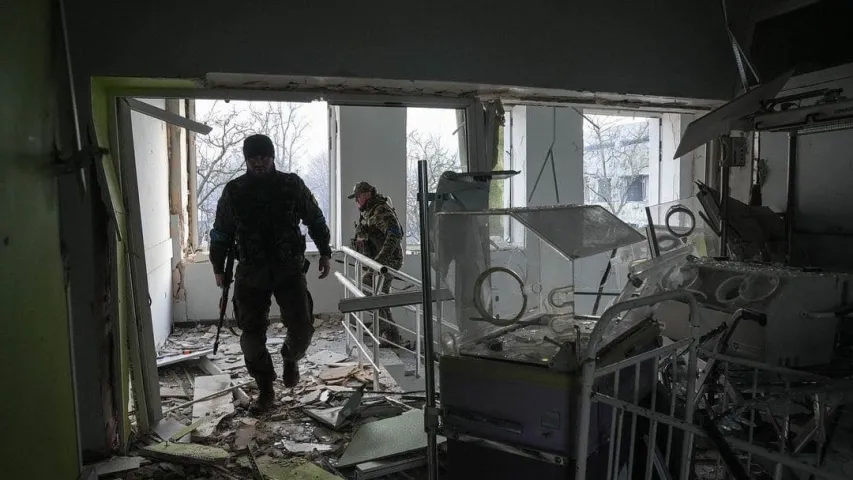 З'явіліся фота Марыупаля, які сёння перажыў расійскі авіяўдар
